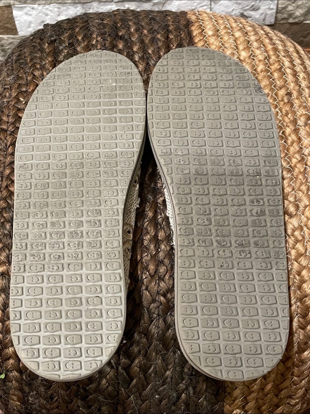 SANUK Slip-Ons Tan/Gray Canvas Loafers Sz 7 - Picture 7 of 10
